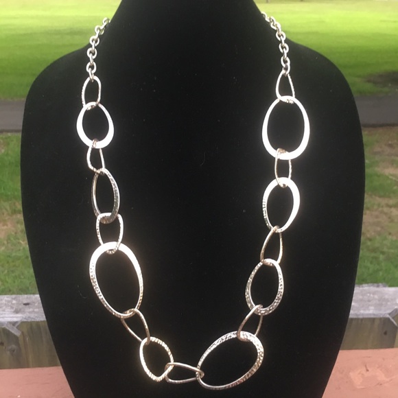 Jewelry - Gold Tone Large Links Ópera Necklace